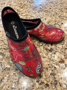 Sloggers Red Paisley Garden Mules
